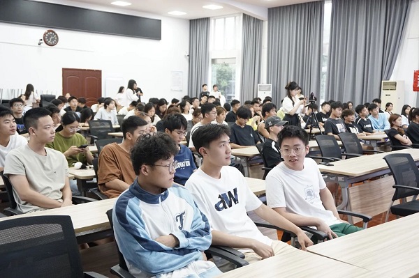 就業指導+精準送崗,瑞方人力多舉措助力高校畢業生穩就業 第3張 就業指導+精準送崗,瑞方人力多舉措助力高校畢業生穩就業 第3張