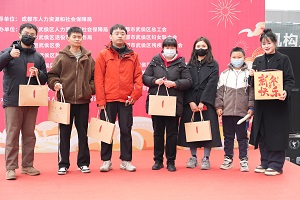 “百米小巷”人潮涌動!瑞方人力助力2025年武侯區(qū)春風行動專場招聘會“開門紅” 第12張 “百米小巷”人潮涌動!瑞方人力助力2025年武侯區(qū)春風行動專場招聘會“開門紅” 第12張